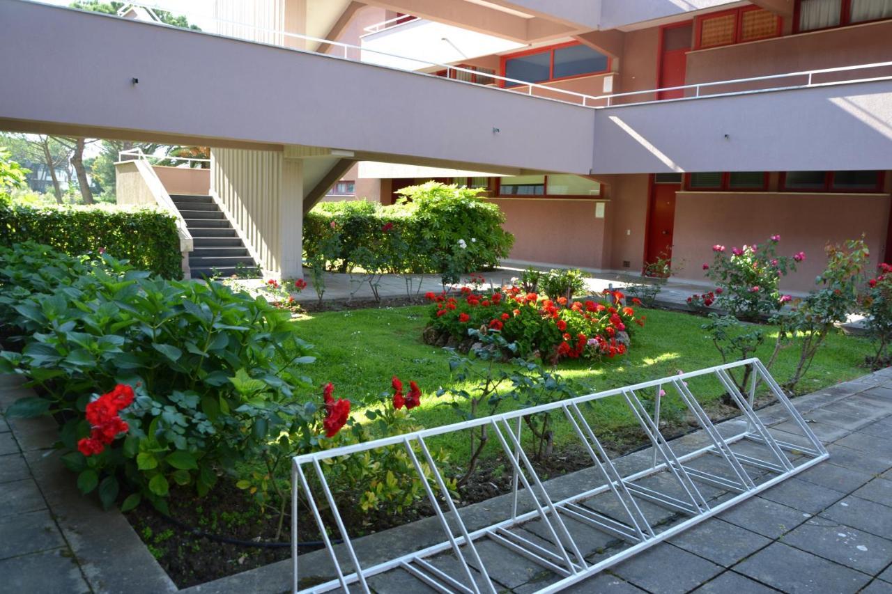 Appartamenti Marinetta Marina Di Bibbona Exterior foto